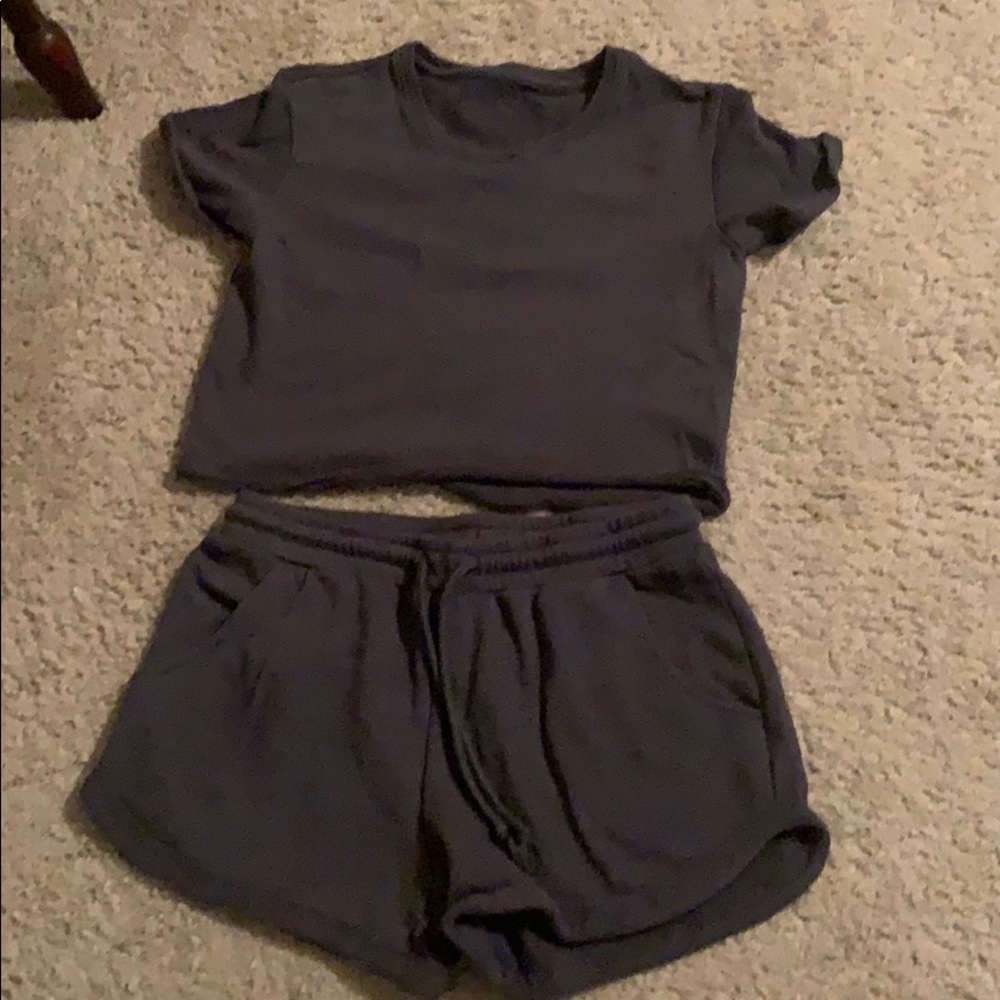 Alphalete crop top and shorts set